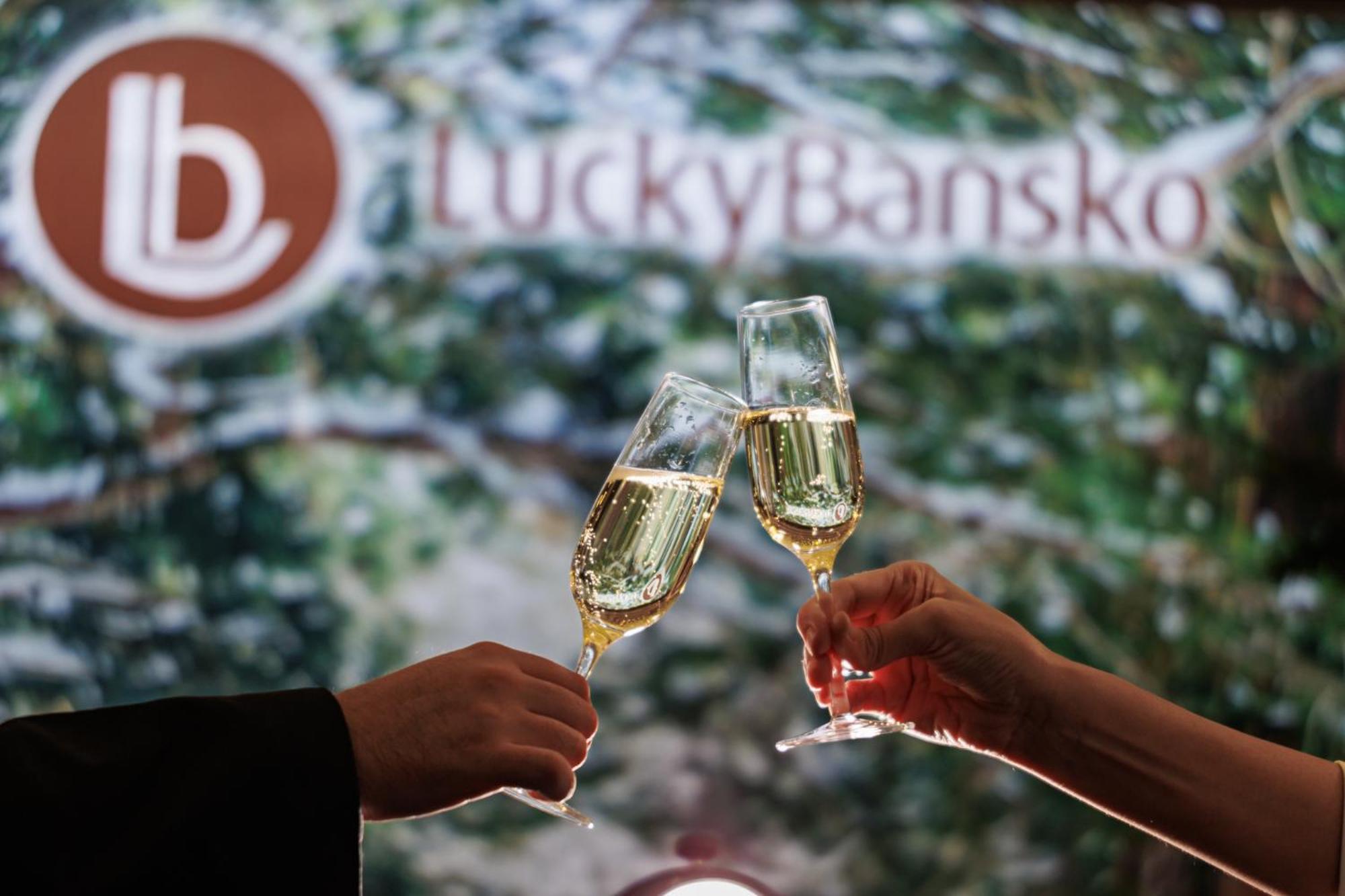 Lucky Bansko Aparthotel Spa & Relax Ngoại thất bức ảnh LuckyBansko