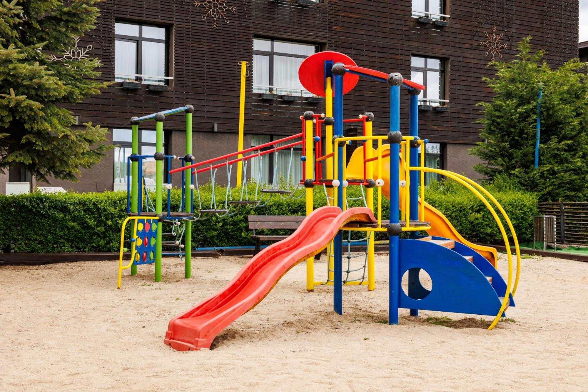 Lucky Bansko Aparthotel Spa & Relax Ngoại thất bức ảnh Playground in Germany