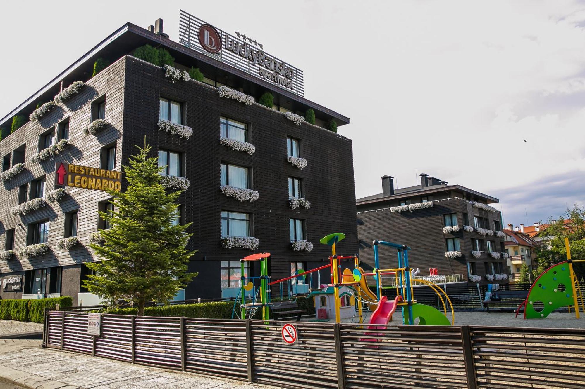 Lucky Bansko Aparthotel Spa & Relax Ngoại thất bức ảnh Leonardo Hotel in Skopje